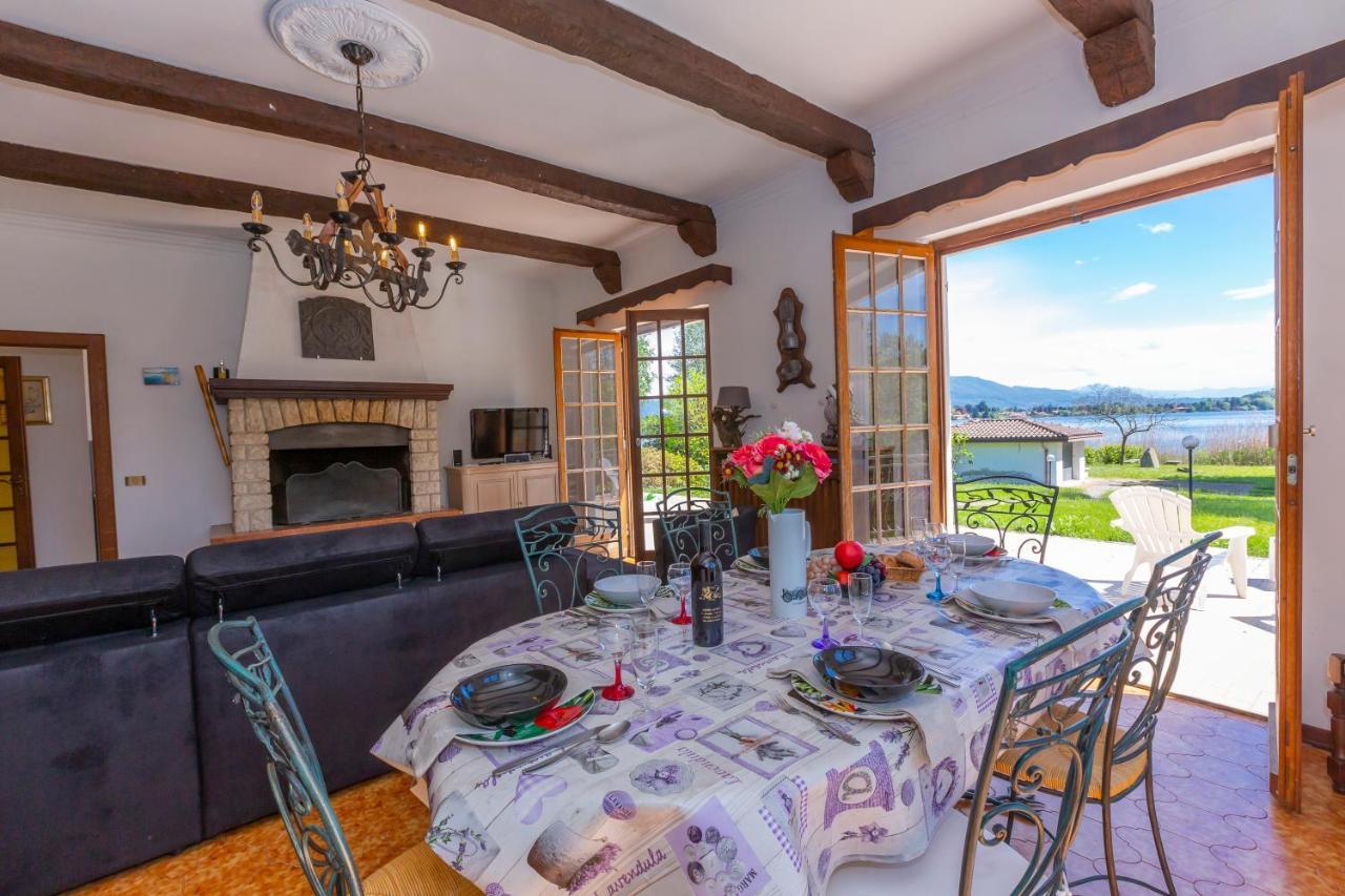 Villa Martine Au Bord Du Lac - Happy Rentals Cadrezzate Ngoại thất bức ảnh