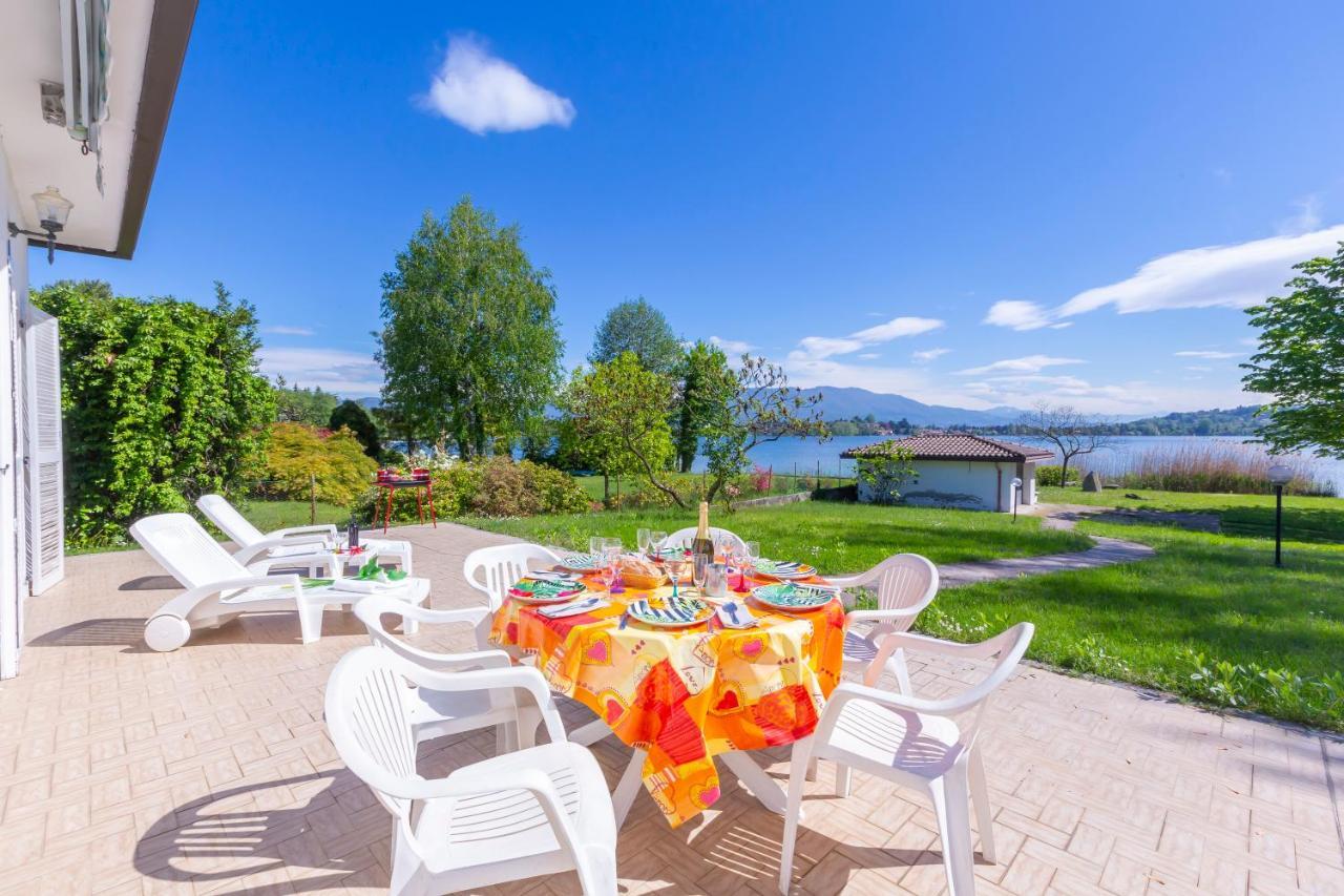 Villa Martine Au Bord Du Lac - Happy Rentals Cadrezzate Ngoại thất bức ảnh